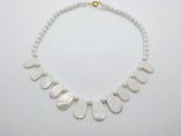 £14.00 - Vintage 50s White Glass and Mother of Pearl Drop Bead Necklace Stunning